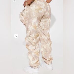 Camo Cargo Joggers in Neutral Tones